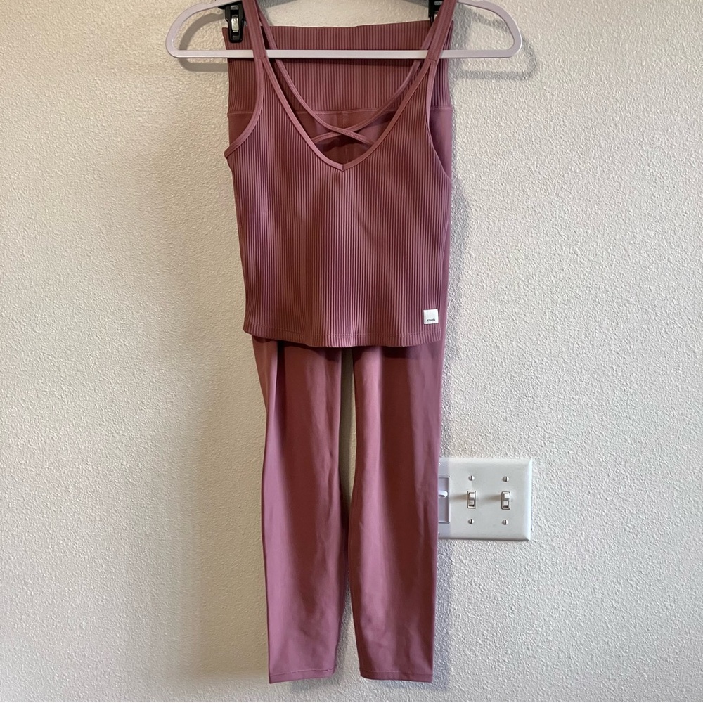 Vuori Rib studio legging & Rib Crop Tank Marsala top & pants set sz XS worn once